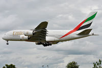 A6-EDK @ EGLL - Approaching r/w 27L - by Robert Kearney