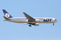 SP-LPA @ KORD - LOT Boeing 767-35D (ER), LOT1 arriving from EPWA (Warsaw), on approach RWY 10 KORD. - by Mark Kalfas