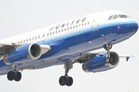 N482UA @ KORD - United Airlines Airbus A320-232, UAL338 arriving from KSFO, RWY 14R approach KORD. - by Mark Kalfas