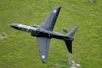 XX194 - Macynlleth loop Wales: Bwlch pass turning left inbound Tal Y Llyn. - by Joop de Groot