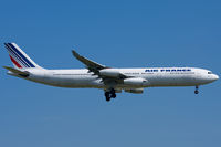 F-GLZL @ LFPG - Air France - by Thomas Posch - VAP