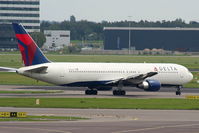 N189DN @ EHAM - Delta Air Lines - by Chris Hall