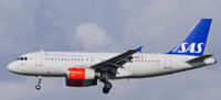 OY-KBR @ EKCH - Final approach Copenhagen Airport - by mhoejte
