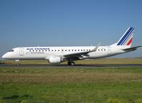 F-HBLG @ LFPG - The ERJ-190s are Regional's current flagships in terms of size. - by Alain Durand