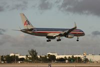N695AN @ MIA - American 757 - by Florida Metal