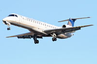 N14993 @ KORD - ExpressJet/United Express Embraer EMB-145LR, ASQ6062 arriving from KDSM, RWY 28 approach KORD. - by Mark Kalfas