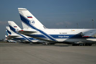 RA-82042 @ LEJ - 5 x AN 124 - by Wolfgang Zilske