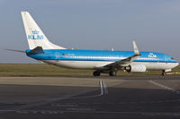 PH-BXI @ EGSH - Being towed to KLM Engineering. - by Matt Varley