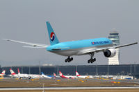 HL8251 @ VIE - Korean Air Cargo - by Joker767