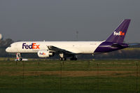 N918FD @ LOWW - Fedex FDX5212 Paris CDG - Vienna - Budapest - by Loetsch Andreas