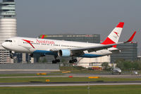 OE-LAY @ VIE - Austrian Airlines - by Joker767