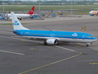 PH-BXT @ EHAM - AMS - by Ferenc Kolos