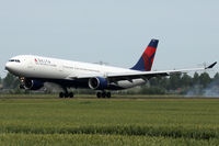 N807NW @ EHAM - Polderbaan - by Markus579