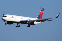 N192DN @ EHAM - N192DM @ eham - by Jan Ittensammer