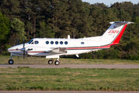 78-23128 @ ORF - US Army Beechcraft C-12C Huron 78-23128 starting takeoff roll on RWY 5. Aircraft is based at Fort Belvoir, VA near Washington, D.C. - by Dean Heald