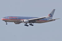N780AN @ KORD - American Airlines Boeing 777-223, AAL288 arriving from Shanghai Pudong/ZSPD, RWY 27L approach KORD. - by Mark Kalfas