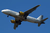 EC-LAA @ EGLL - Airbus A320-214 [2678] (Vueling Airlines) Home~G 28/06/2010 - by Ray Barber