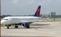N341NB @ KATL - Taxi ATL - by Ronald Barker