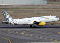 EC-LQJ @ LFBO - Landing rwy 14R - by Shunn311