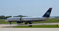 N936UW @ KCLT - Taxi CLT - by Ronald Barker