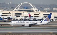 N76519 @ KLAX - Boeing 737-800 - by Mark Pasqualino