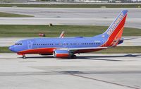 N269WN @ KFLL - Boeing 737-700 - by Mark Pasqualino