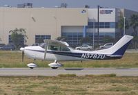 N3787U @ KVNY - Landing on Van Nuys Airport - by lkuipers