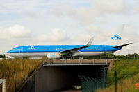 PH-BXD @ LFPG - Boeing 737-8K2 [29134] (KLM-Royal Dutch Airlines) Paris-Charles De Gaulle~F 24/06/2011 - by Ray Barber