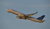 N525UA @ KLAX - Departing LAX - by Todd Royer