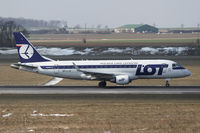 SP-LIC @ LOWW - LOT Embraer 175 - by Thomas Ranner