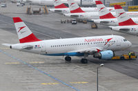 OE-LDA @ VIE - Austrian Airlines - by Joker767