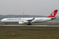 TC-JDM @ VIE - Turkish Airlines - by Joker767