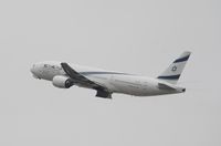 4X-ECD @ KLAX - Boeing 777-200ER - by Mark Pasqualino