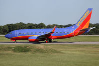 N460WN @ ORF - Southwest Airlines 2004 Boeing 737-7H4 N460WN (FLT SWA391) taxiing to RWY 23 for departure to Orlando Int'l (KMCO). - by Dean Heald