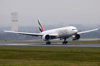 A6-EBC @ VIE - Emirates - by Chris Jilli