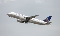 N423UA @ KOSH - Airbus A320 - by Mark Pasqualino