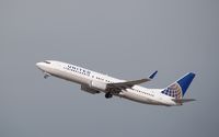 N16217 @ KLAX - Boeing 737-800 - by Mark Pasqualino
