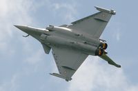 141 @ LFOC - French Air Force Dassault Rafale C (113-GT), Solo display, Chateaudun Air Base 279 (LFOC) open day 2013 - by Yves-Q