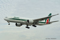 EI-DBM @ KMIA - Miami - by Alex Feldstein