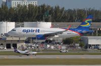 N622NK @ KFLL - Airbus A320 - by Mark Pasqualino