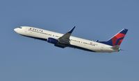N801DZ @ KLAX - Departing LAX on 25R - by Todd Royer