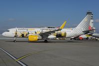 EC-LVP @ LOWW - Vueling Airbus 320 - by Dietmar Schreiber - VAP