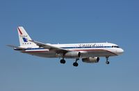 N475UA @ KMIA - Airbus A320 - by Mark Pasqualino