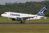 YR-ASC @ LOWW - Tarom A318 - by Thomas Ranner