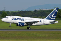 YR-ASC @ VIE - TAROM - by Chris Jilli
