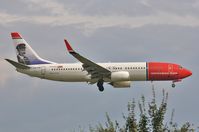 LN-NIB @ EGKK - Arriving 08 - by John Coates