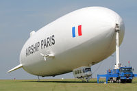 D-LZZF @ LFPT - AIRSHIP PARIS 2014 Fly over the North of Paris - by Thierry DETABLE