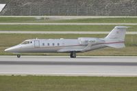 OE-GVF @ EDDM - VistaJet - by Maximilian Gruber