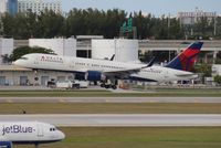 N554NW @ FLL - Delta 757-200 - by Florida Metal
