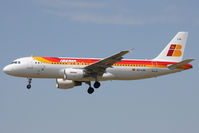 EC-LUL @ LEBL - Landing - by micka2b